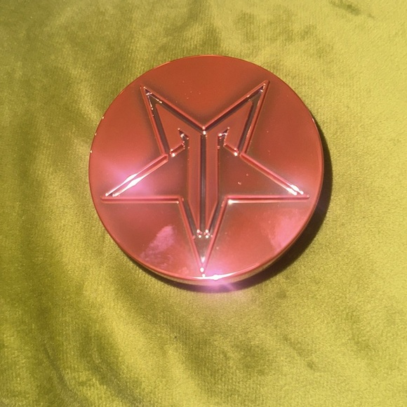 Jeffree Star MAGIC STAR™ LUMINOUS SETTING POWDER - Picture 6 of 6